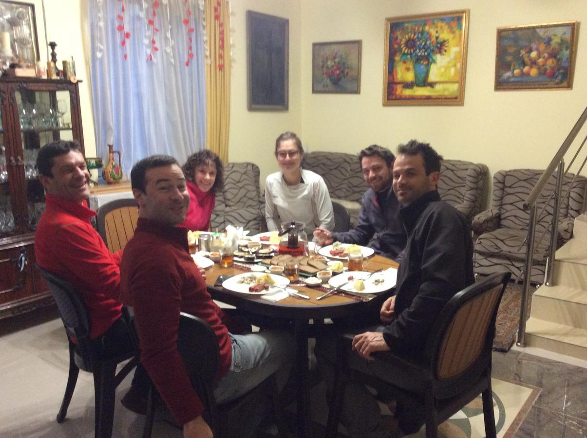 Bonjour Guest House Yerevan Bagian luar foto