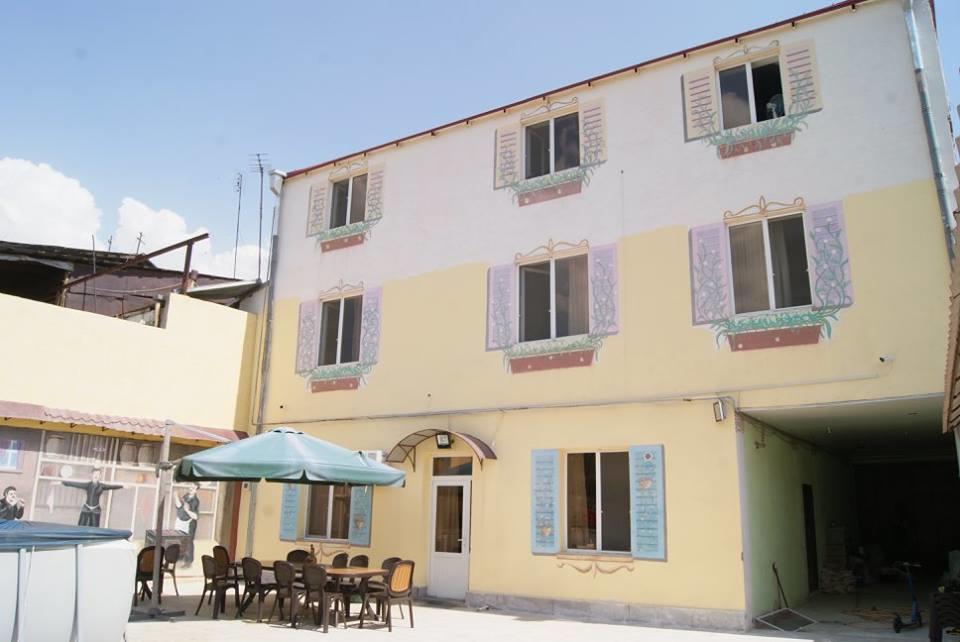 Bonjour Guest House Yerevan Bagian luar foto